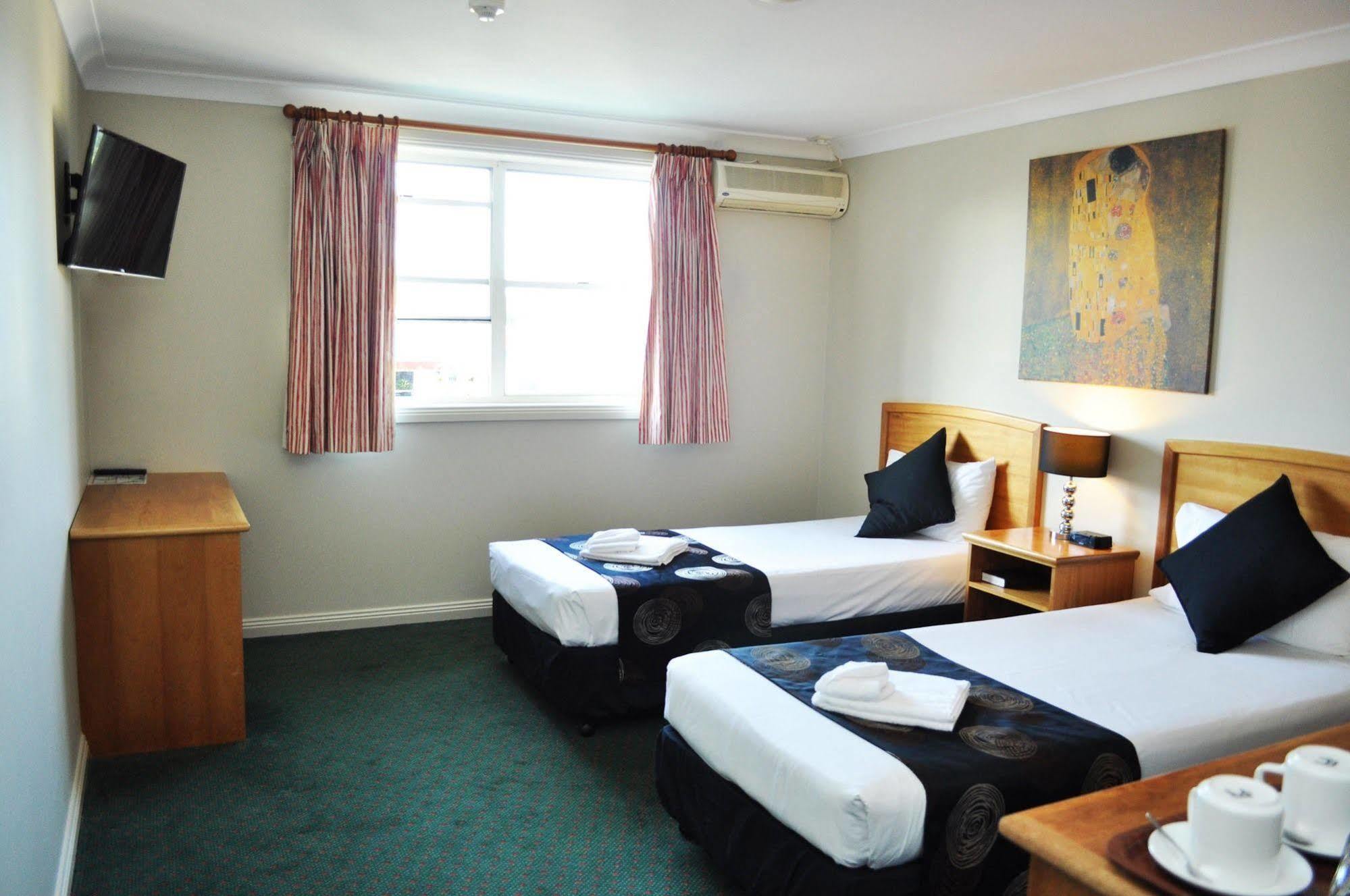 Meadowbrook Hotel Brisbane Loganlea Buitenkant foto