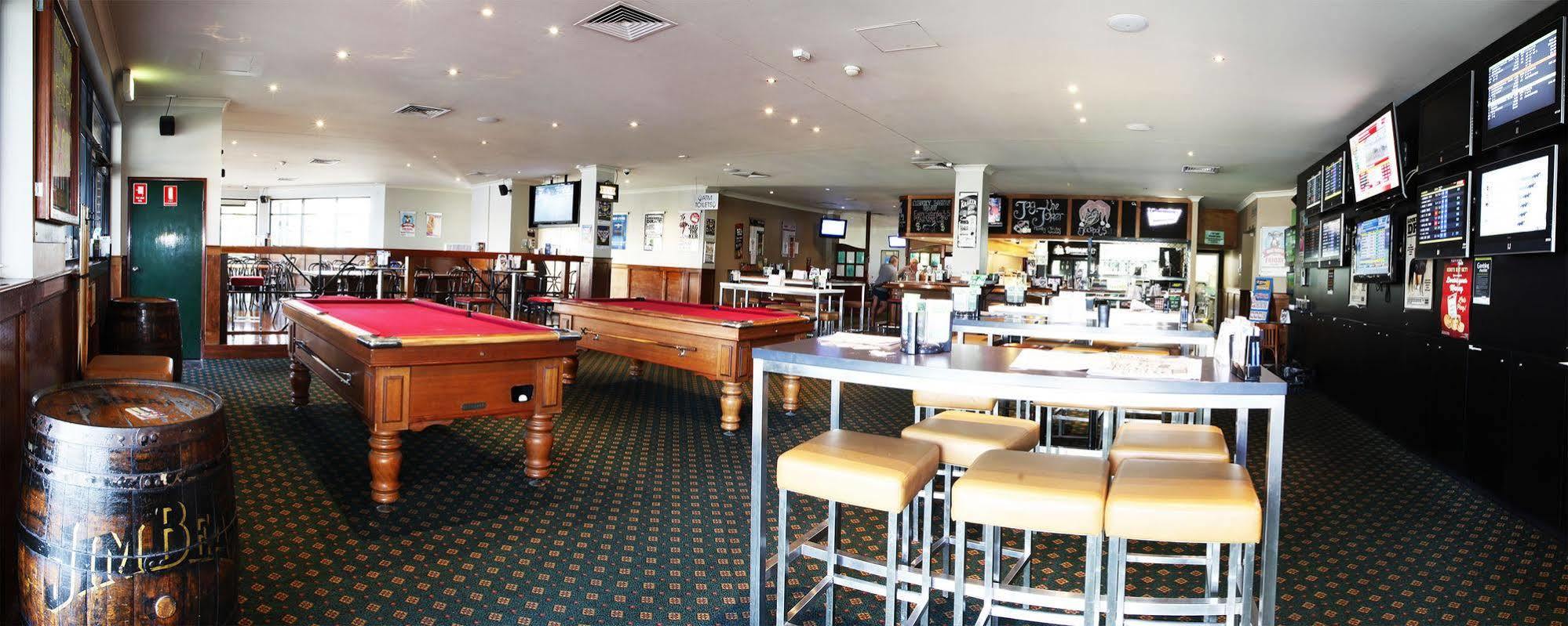 Meadowbrook Hotel Brisbane Loganlea Buitenkant foto